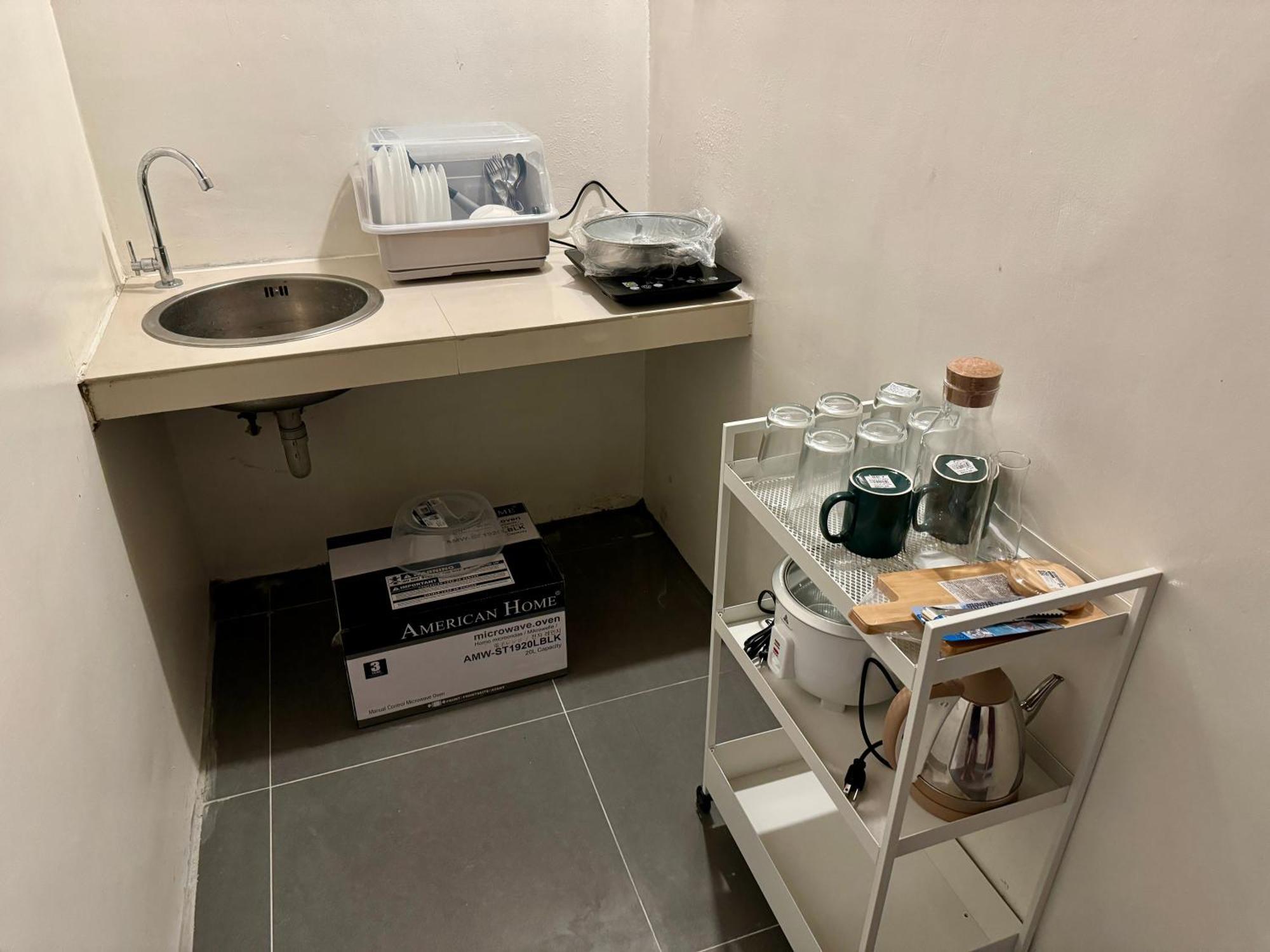 オロンガポ Cozy Podアパートホテル エクステリア 写真